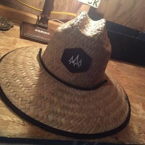 hemlock straw hat